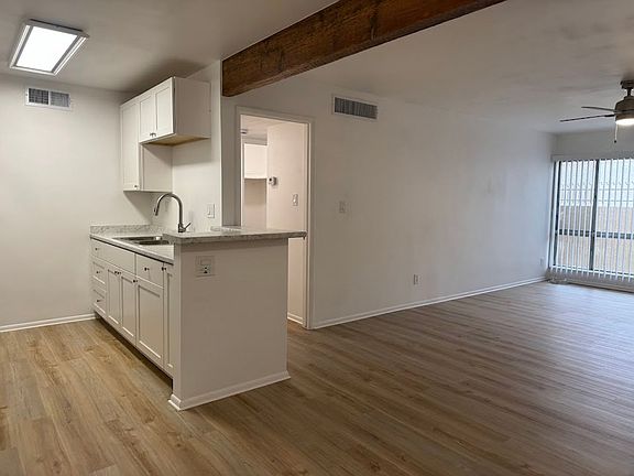 3rd image of 1701 W Tuckey Ln #132
