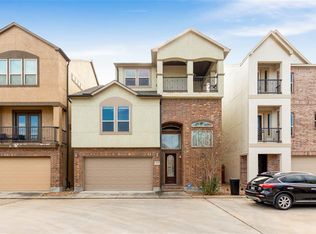 11037 Upland Forest Dr, Houston, TX 77043