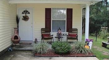 2nd image of 131 1st St
