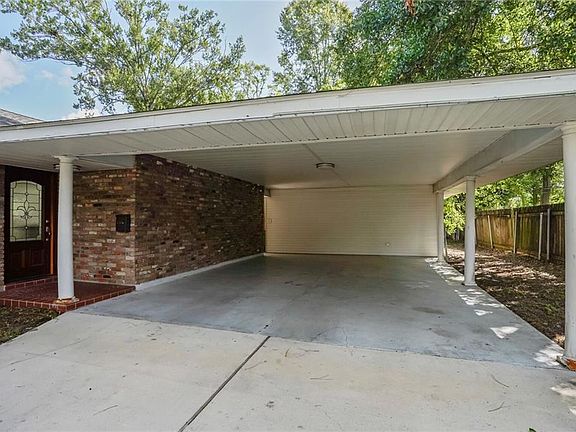 4th image of 9509 Robin Ln