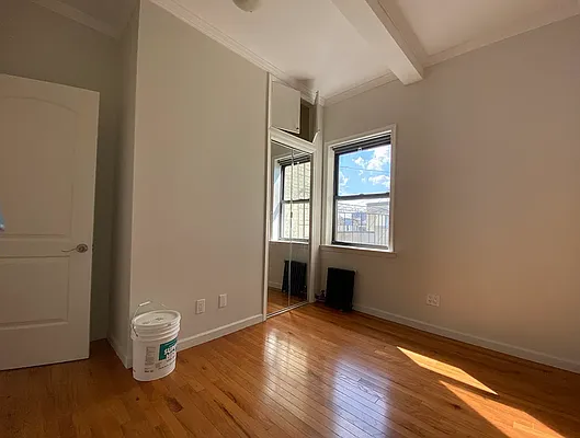 Rented by HH Property Management Services LLC | media 16