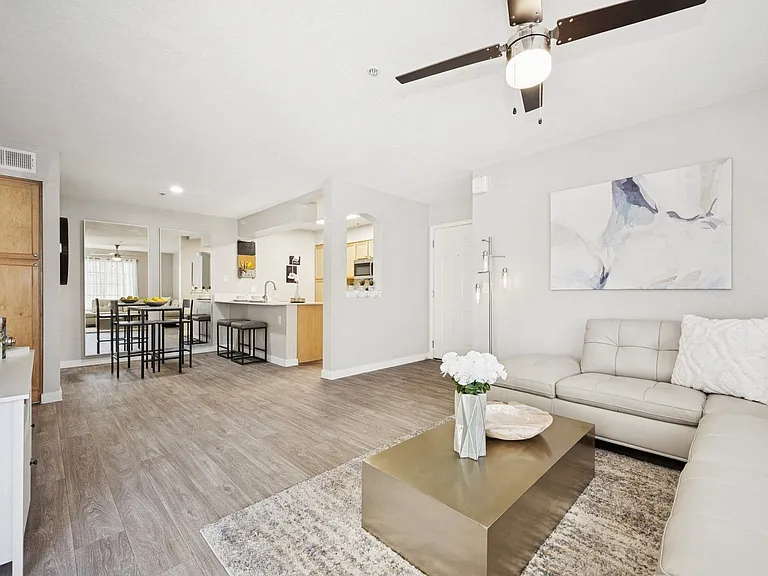 Garden Grove Apartment Homes — Photo 6