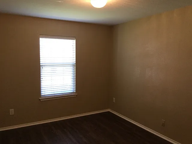 7837 Red Spring Rd — Photo 11