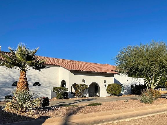 3rd image of 8200 W Orangewood Avenue