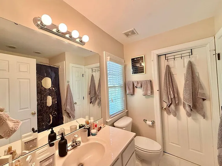 1105 Banbury Woods Pl — Photo 10