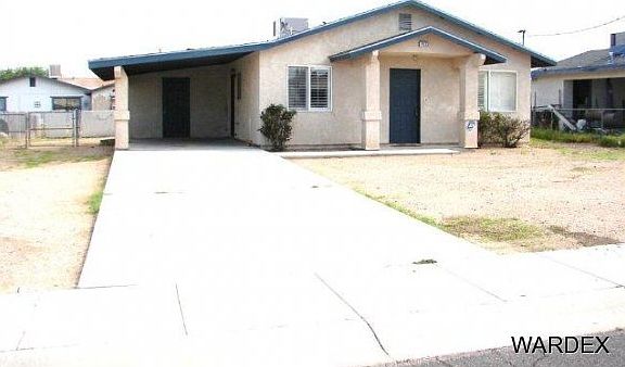 4th image of 2633 Louise Ave