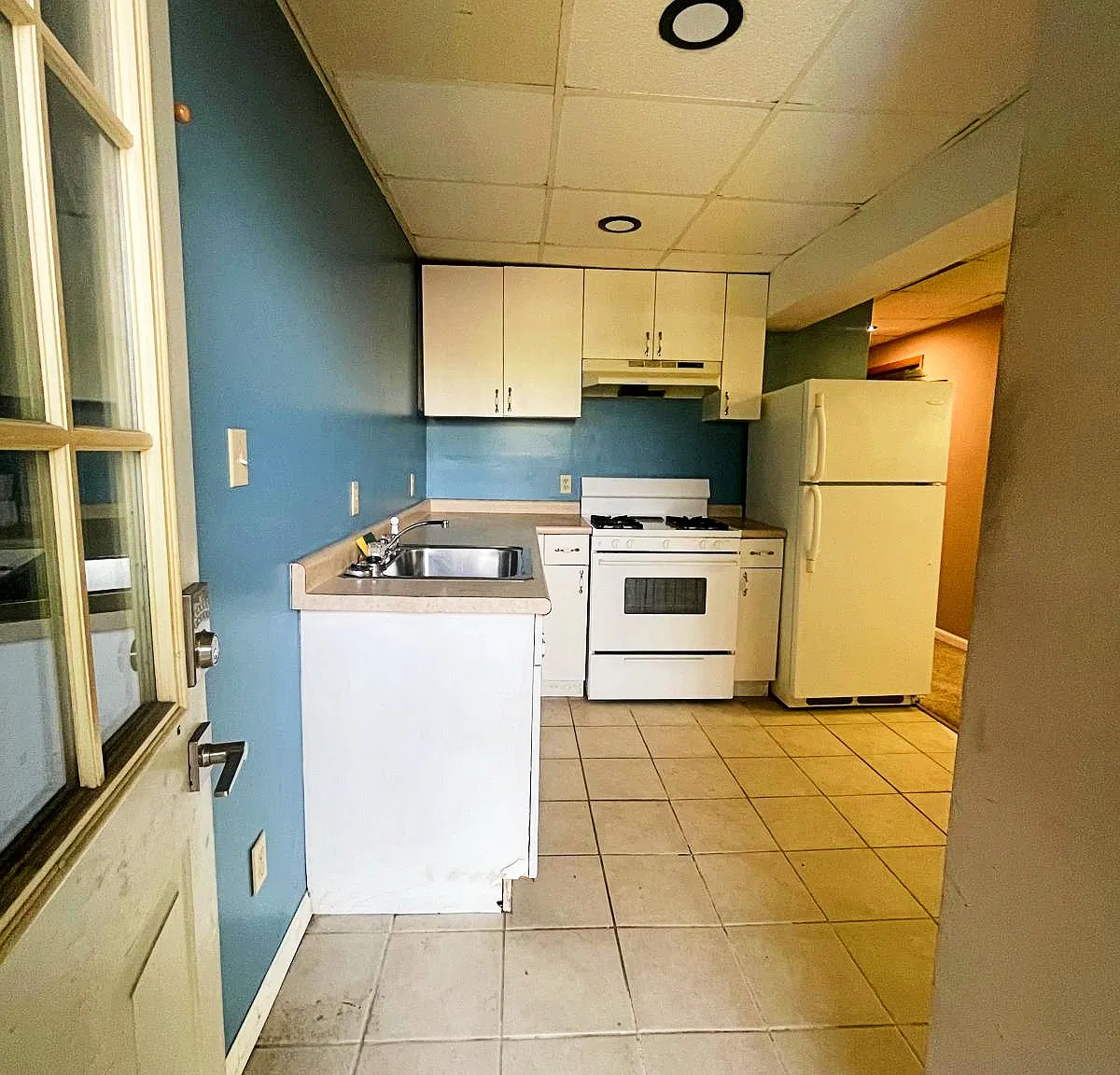 1 bed, 700 sqft, $800 — Photo 2