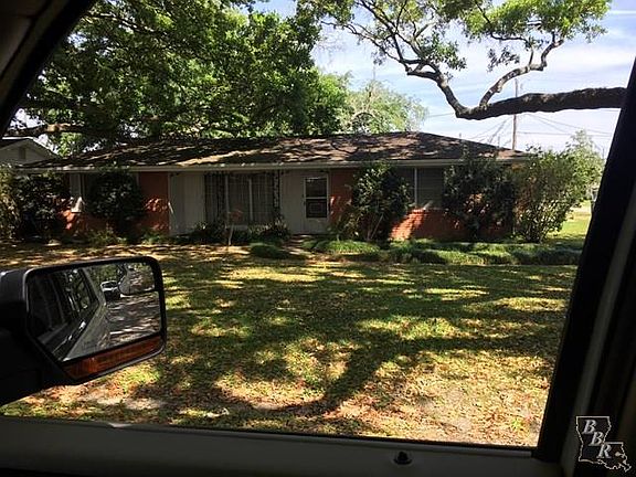5th image of 119 Funderburk Ave