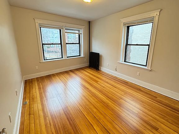 5th image of 1464 Commonwealth Ave #3