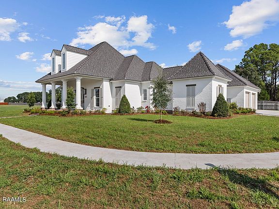 2nd image of 303 Ivy Cottage Dr
