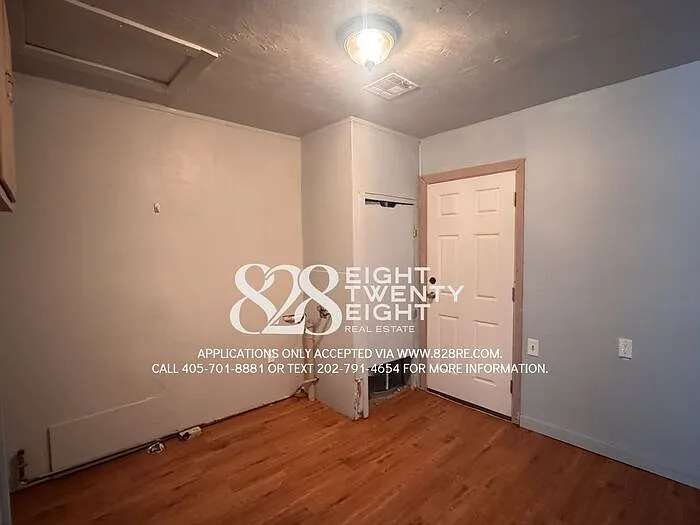 1004 Holly Dr — Photo 9