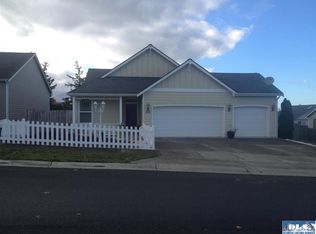 450 Elk Loop, Sequim, WA 98382