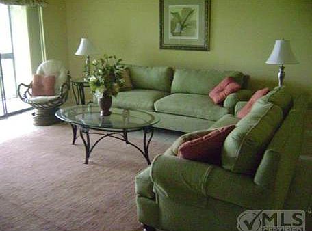 2nd image of 9430 Meadowood Dr APT 202