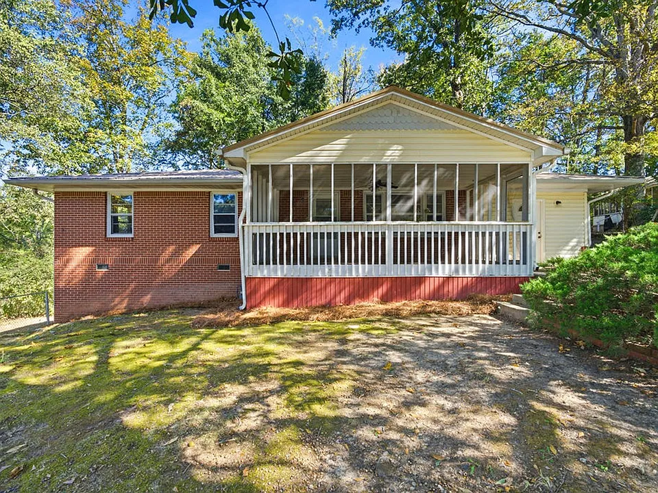 135 McBee St