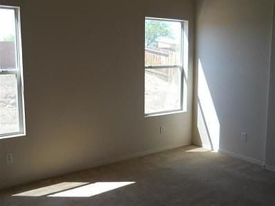 5th image of 42 Avenida Jardin