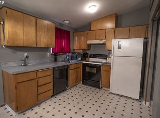 2737 SE 87th Ave, Portland, OR