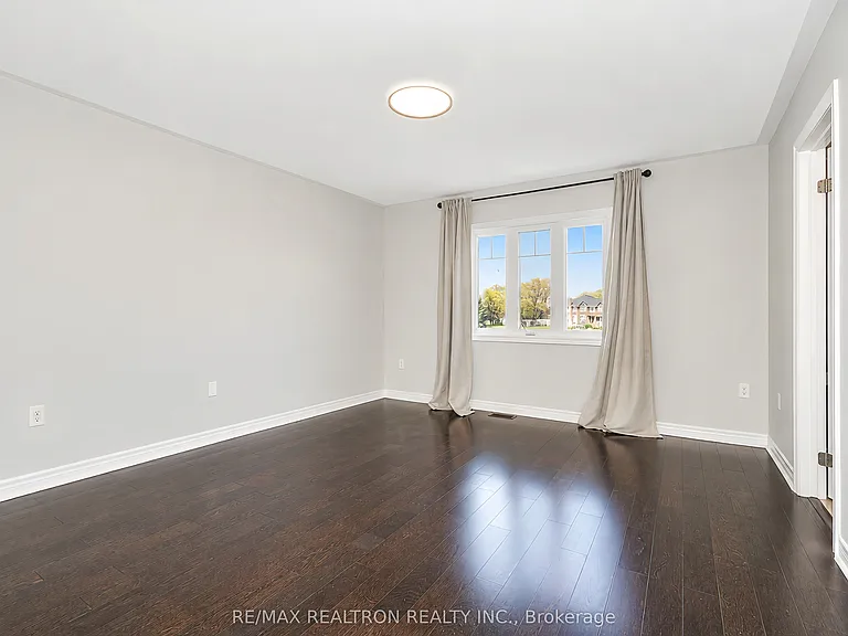 77 Betony Dr — Photo 21