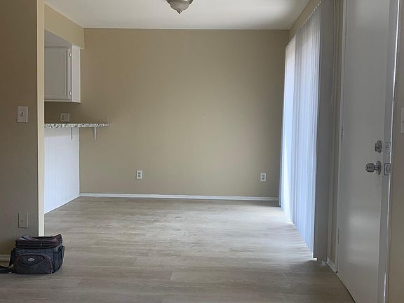 5th image of 9274 Citrus Ave APT D