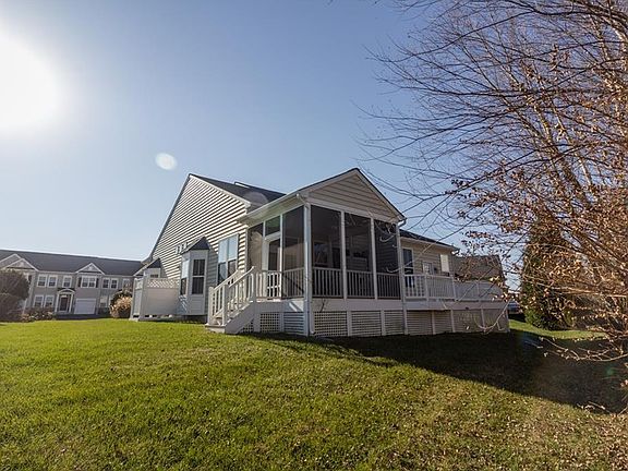 4th image of 19383 Mersey Dr