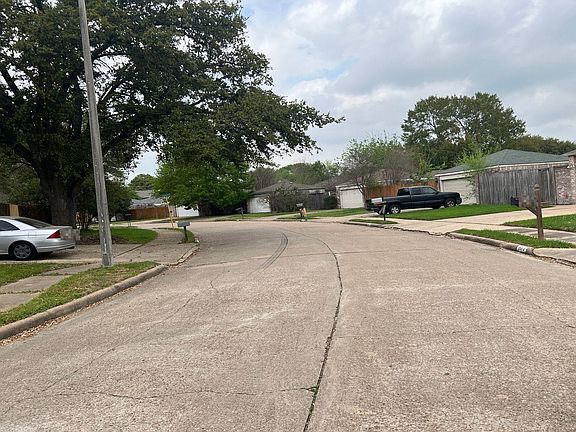 4th image of 10411 Staghill Dr