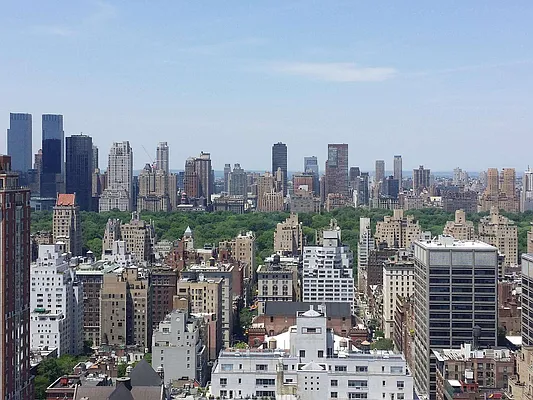 Rented by Solow Realty | media 4