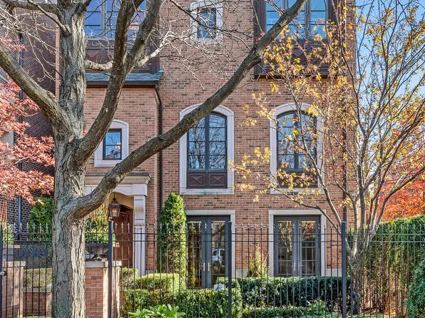 2615 N Paulina St, Chicago, IL 60614