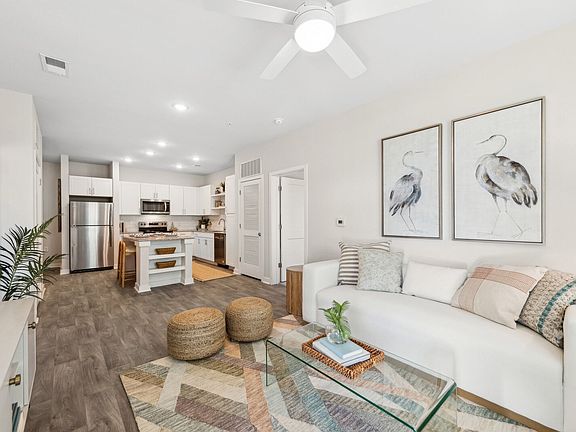 2nd image of 33 Ascend Ln #2