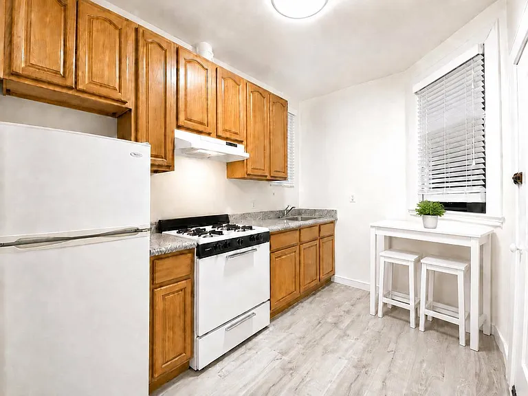 1523 Sacramento St #3 — Photo 4