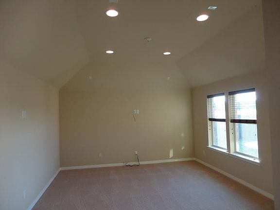 5th image of 4012 Palomino Dr