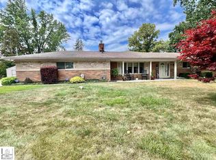 8030 Green Valley Dr, Grand Blanc, MI 48439