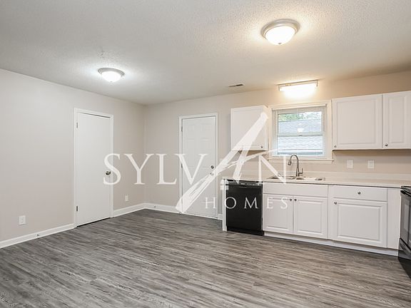 4th image of 2813 Shaftsbury St