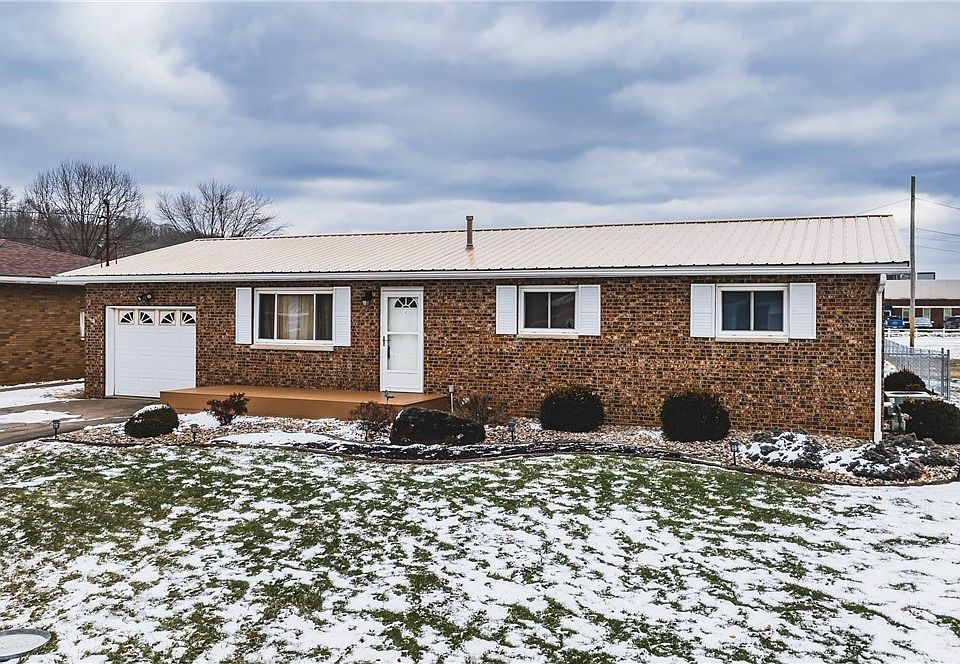 1st image of 702 Donna Dr