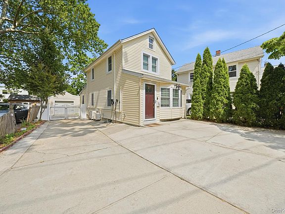 2nd image of 89 Harbor Road