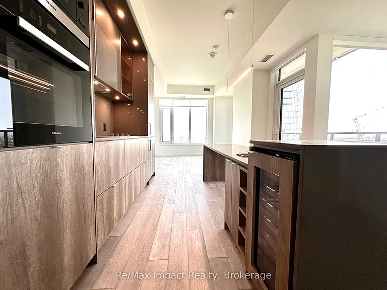 11 Yorkville Ave #4602 — Photo 9