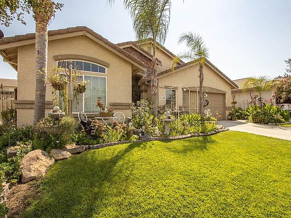 3rd image of 2946 Tulare St