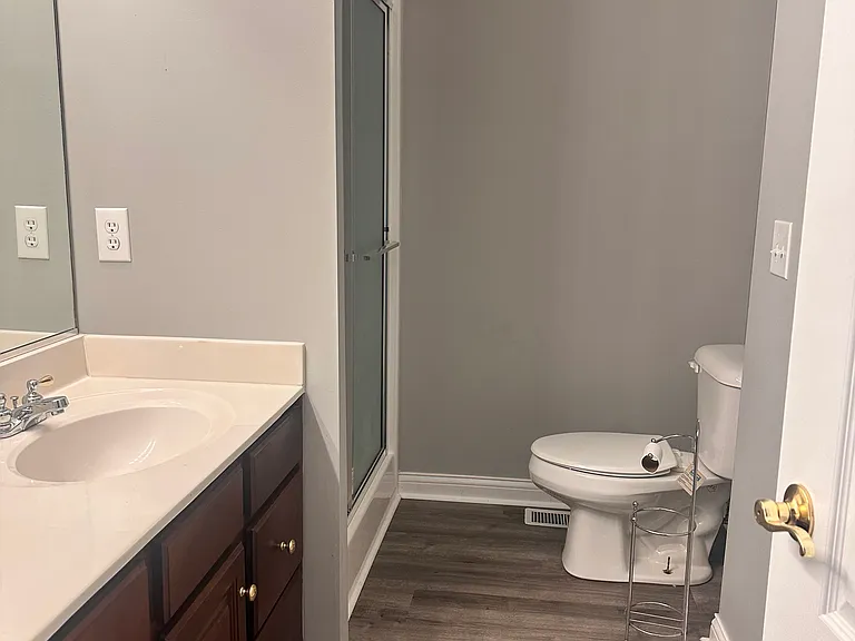 605 Mannington Pl — Photo 42