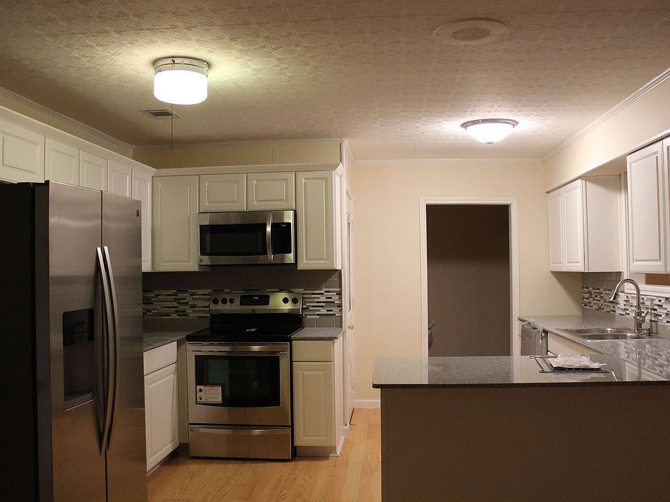totally renovated kitchen