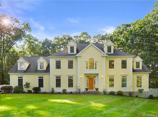 53 Ironwood Rd, Guilford, CT 06437