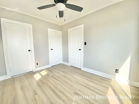 3rd image of 187 W 41st Pl #193-1/2