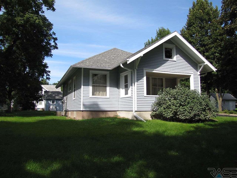 1st image of 602 W Lincoln St