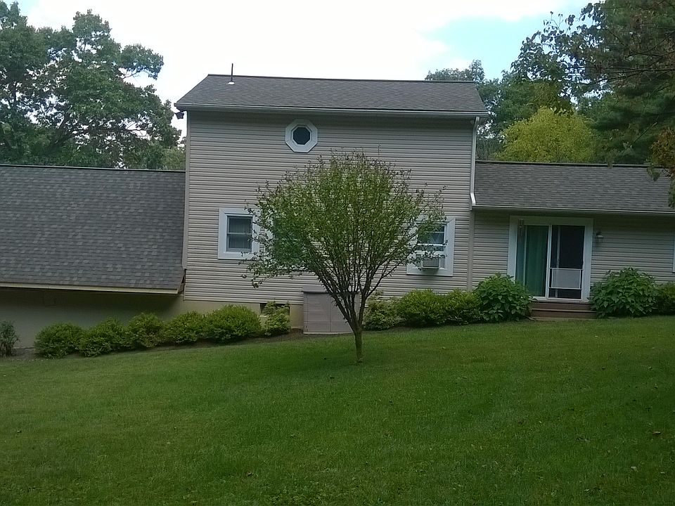 2nd image of 115 Wollups Hill Rd