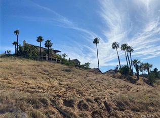 14189 Harvey Ln, Riverside, CA 92503