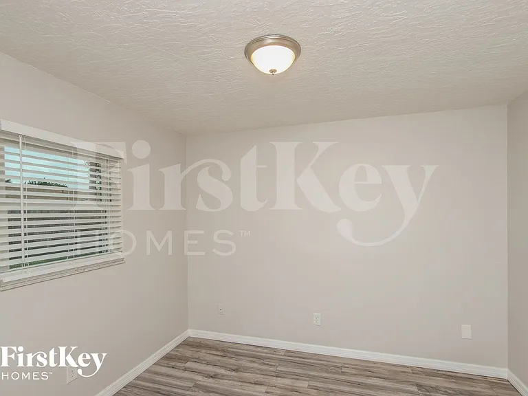 525 Sacre Coeur Dr — Photo 11