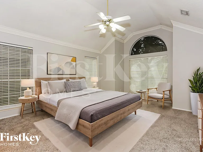 2329 Bent Brook Dr — Photo 10