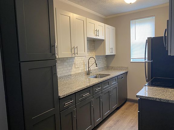 5th image of 3807 Ferdinand Pl APT 21