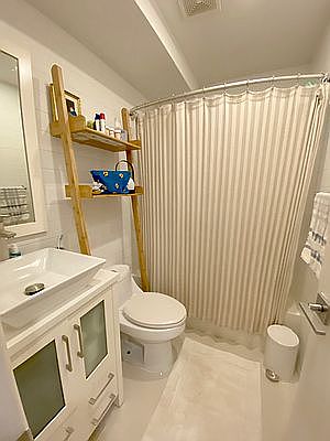 4th image of 44 Van Buren St #1