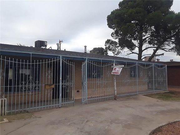 3rd image of 317 De Vargas Dr