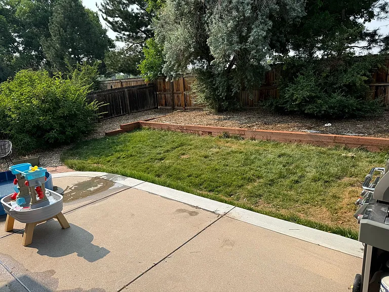 1312 Lambert Cir — Photo 17