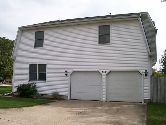2 Car Garage