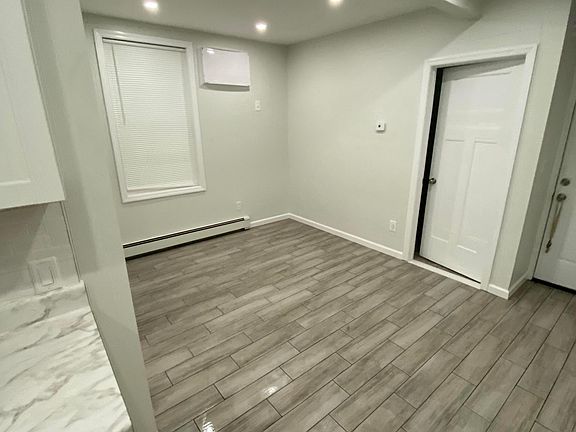 5th image of 295 Taylor St Floor 1
